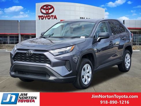 Used 2025 Toyota RAV4 LE image 3