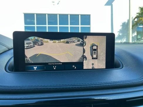 Used 2023 Acura MDX SH-AWD w/ Advance Package image 9