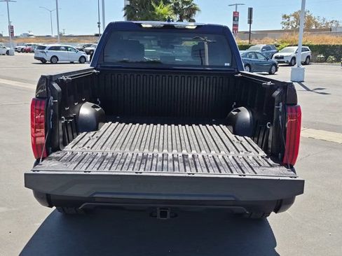 Used 2022 Toyota Tundra SR5 w/ Convenience Package RWD image 10