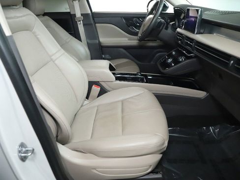 Certified 2022 Lincoln Corsair AWD w/ Premium Package image 35