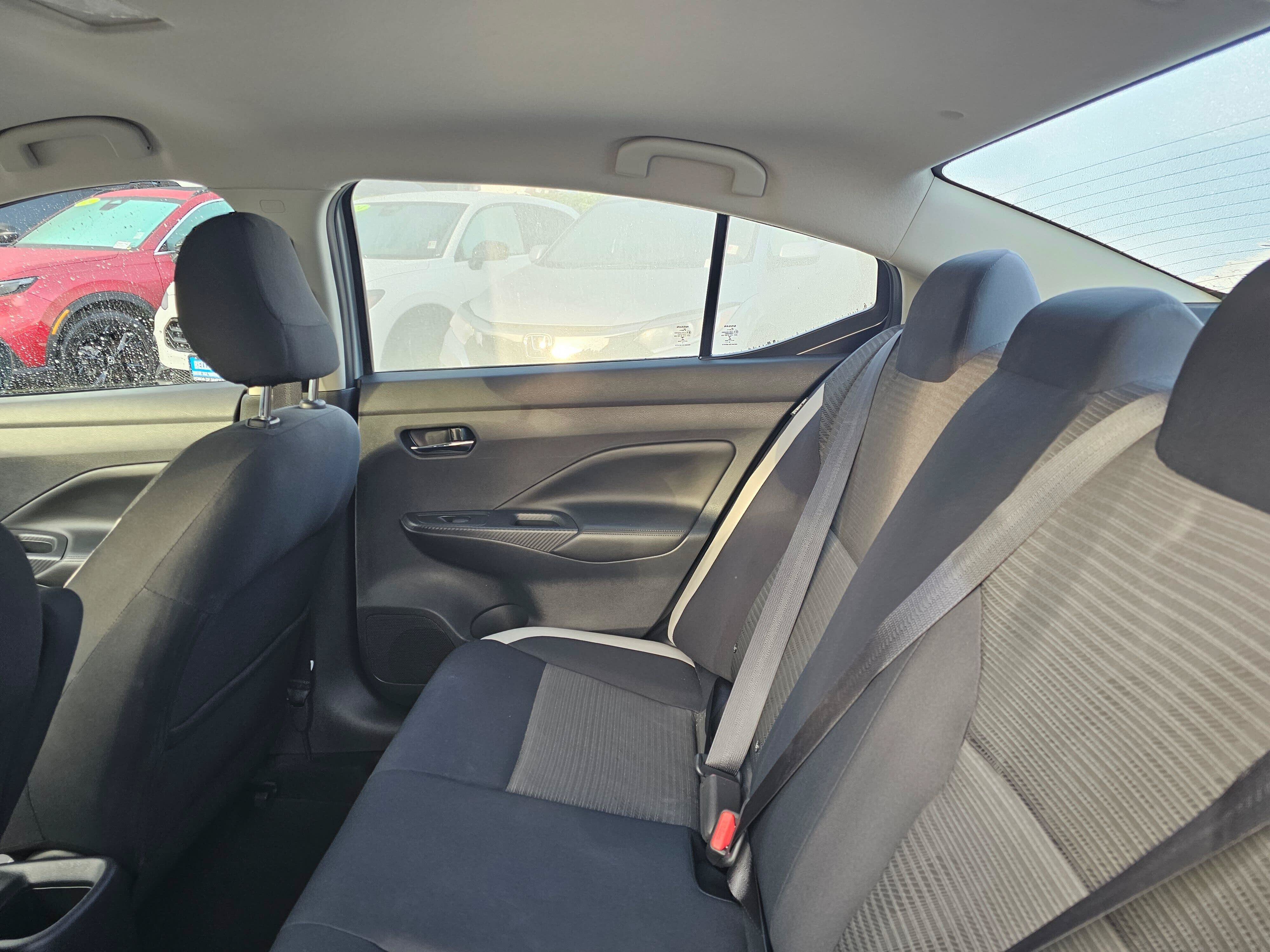 Used 2020 Nissan Versa SV FWD image 19