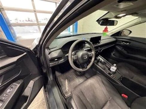 Used 2023 Honda Accord EX image 9