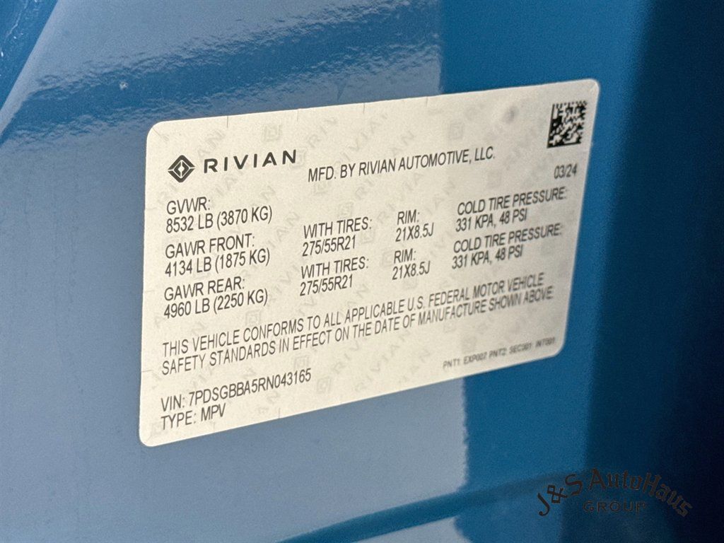 Used 2024 Rivian R1S Adventure Dual AWD/4WD image 42