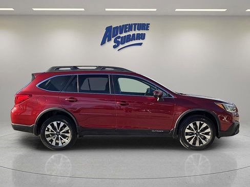 Used 2016 Subaru Outback 3.6R Limited image 7