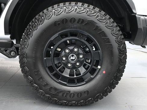 New 2026 Ford Bronco Badlands AWD/4WD image 19