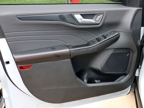 New 2026 Ford Escape ST-Line w/ Tech Pack #1 image 12