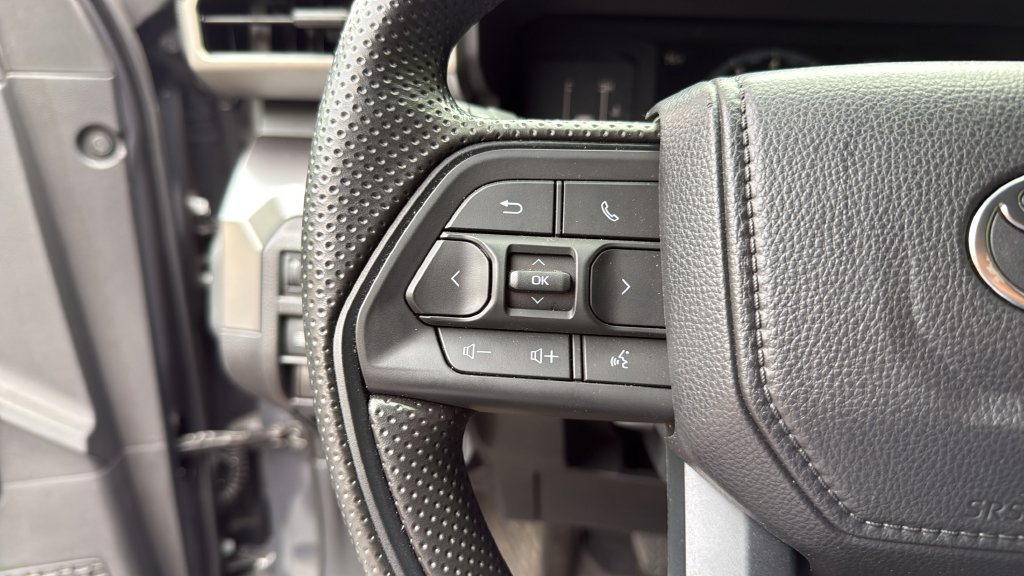 Certified 2025 Toyota Tacoma SR5 AWD/4WD image 21