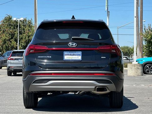 Used 2023 Hyundai Santa Fe SE AWD/4WD image 5