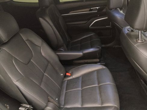 Used 2021 Kia Telluride EX w/ EX Premium Package image 19