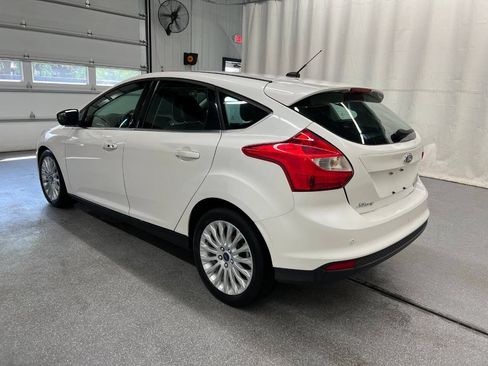 Used 2012 Ford Focus Titanium FWD image 6