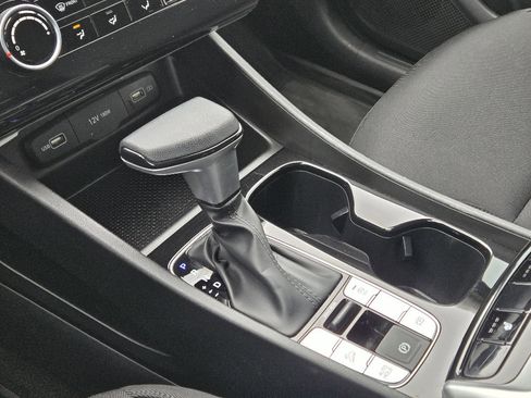 Used 2022 Hyundai Tucson SEL w/ Winter Package image 9