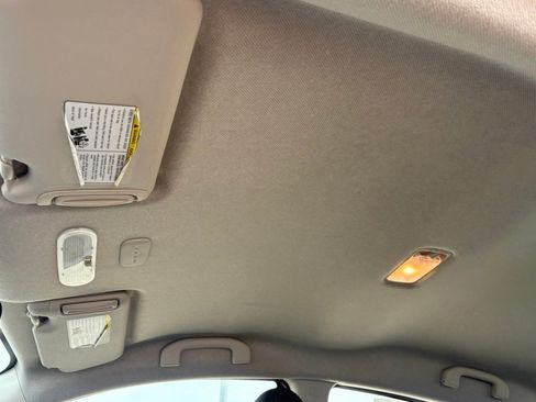 Used 2019 Nissan Versa SV image 30