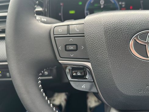 Used 2026 Toyota Camry SE image 31