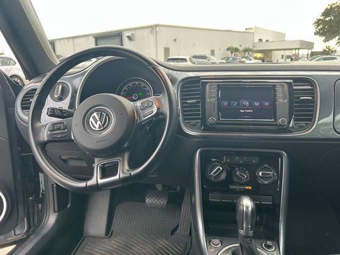 Used 2018 Volkswagen Beetle 2.0T S image 42