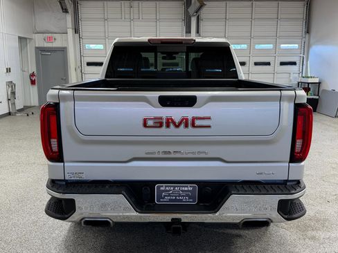 Used 2020 GMC Sierra 1500 SLT AWD/4WD image 3