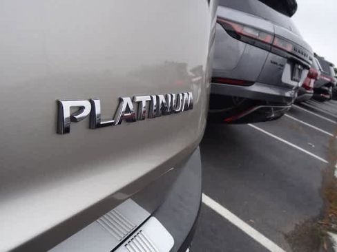 Used 2022 Nissan Rogue Platinum w/ Head-Up Display Package image 17