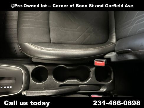 Used 2020 Chevrolet Trax LT w/ LT Convenience Package image 25