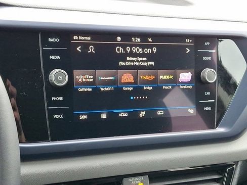 Certified 2022 Volkswagen Taos SE w/ IQ.Drive SE Package image 22