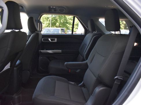 Certified 2022 Ford Explorer XLT AWD/4WD image 16