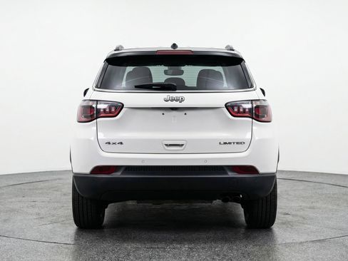 Used 2025 Jeep Compass Limited AWD/4WD image 7