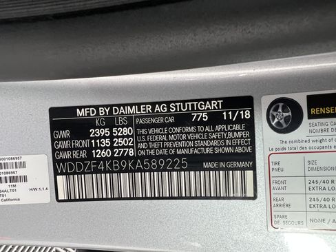 Certified 2019 Mercedes-Benz E 300 4MATIC image 34