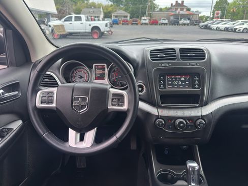 Used 2017 Dodge Journey Crossroad FWD image 12