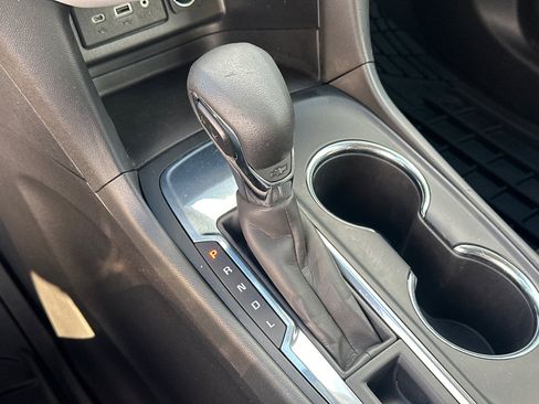 Used 2023 Chevrolet Equinox LS image 30