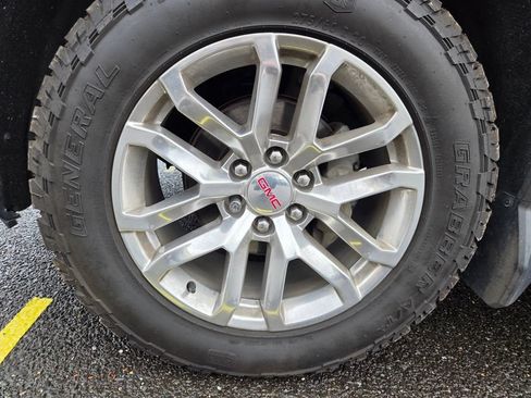 Used 2019 GMC Sierra 1500 SLT w/ SLT Premium Plus Package AWD/4WD image 10