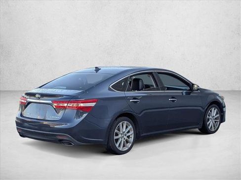 Used 2014 Toyota Avalon Limited image 5