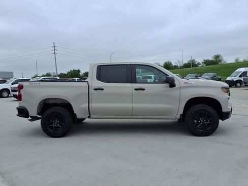 New 2026 Chevrolet Silverado 1500 Custom Trail Boss AWD/4WD image 2