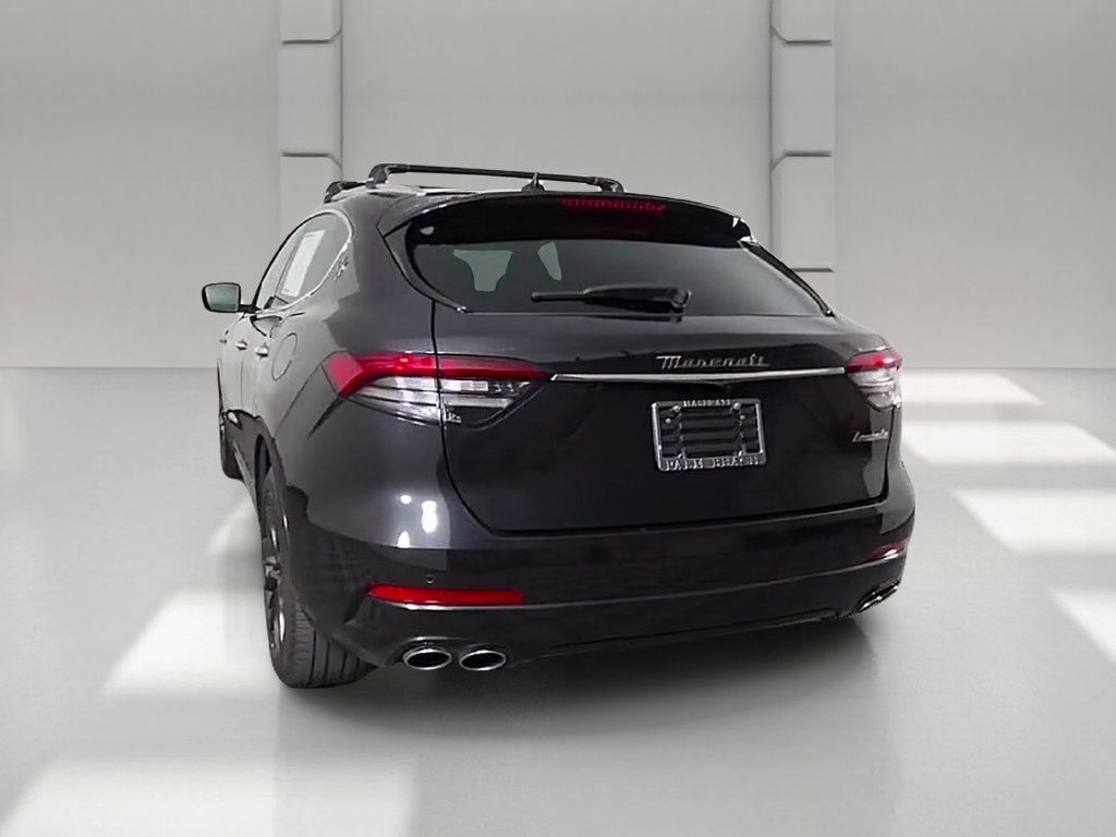 Used 2024 Maserati Levante GT Ultima AWD/4WD image 43