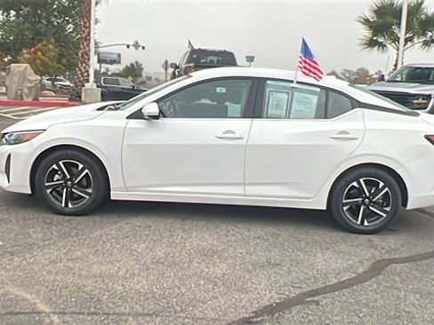 Used 2024 Nissan Sentra SV image 6