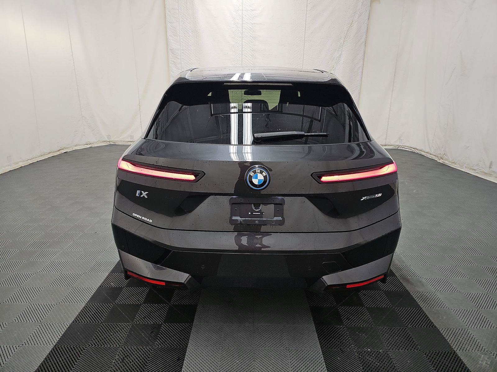 Certified 2024 BMW iX xDrive50 w/ Premium Package AWD/4WD image 5