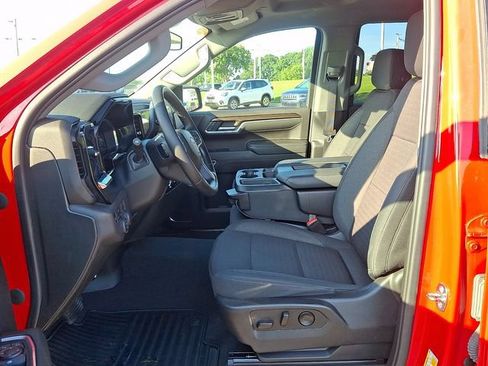 Used 2023 Chevrolet Silverado 1500 LT AWD/4WD image 10