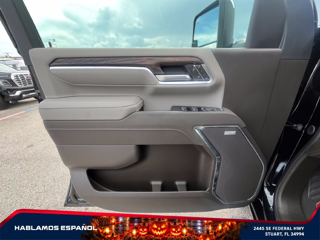 New 2026 GMC Sierra 2500 SLT w/ SLT Premium Package AWD/4WD image 23