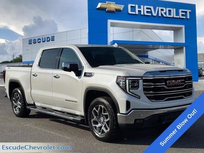 Used 2025 GMC Sierra 1500 SLT w/ SLT Premium Plus Package