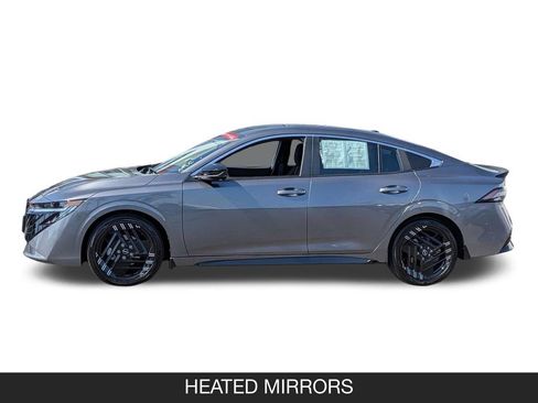 Used 2026 Nissan Sentra SR w/ Floor Mat Package FWD image 5
