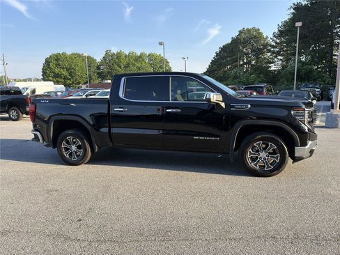 Used 2025 GMC Sierra 1500 SLT AWD/4WD image 3