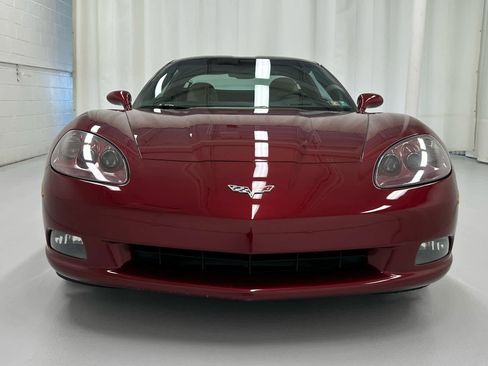 Used 2006 Chevrolet Corvette Coupe w/ Preferred Equipment Group image 5