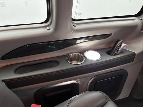 Used 2022 Chevrolet Express 2500 Extended w/ Enhanced Convenience Package RWD image 49