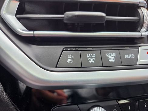 Used 2023 BMW X4 xDrive30i w/ M Sport Package AWD/4WD image 35