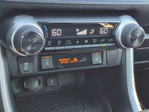 Used 2020 Toyota RAV4 XSE image 23