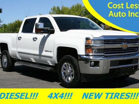 Used 2015 Chevrolet Silverado 2500 LTZ w/ Duramax Plus Package AWD/4WD image 2