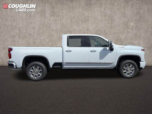 New 2026 Chevrolet Silverado 3500 High Country w/ High Country Premium Package AWD/4WD image 7