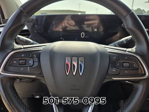 Used 2024 Buick Encore GX Preferred FWD image 24