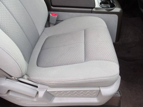 Used 2011 Ford F150 XLT w/ XLT Chrome Pkg RWD image 40