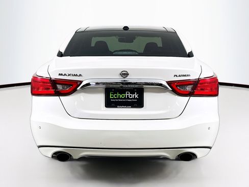 Used 2018 Nissan Maxima Platinum image 7
