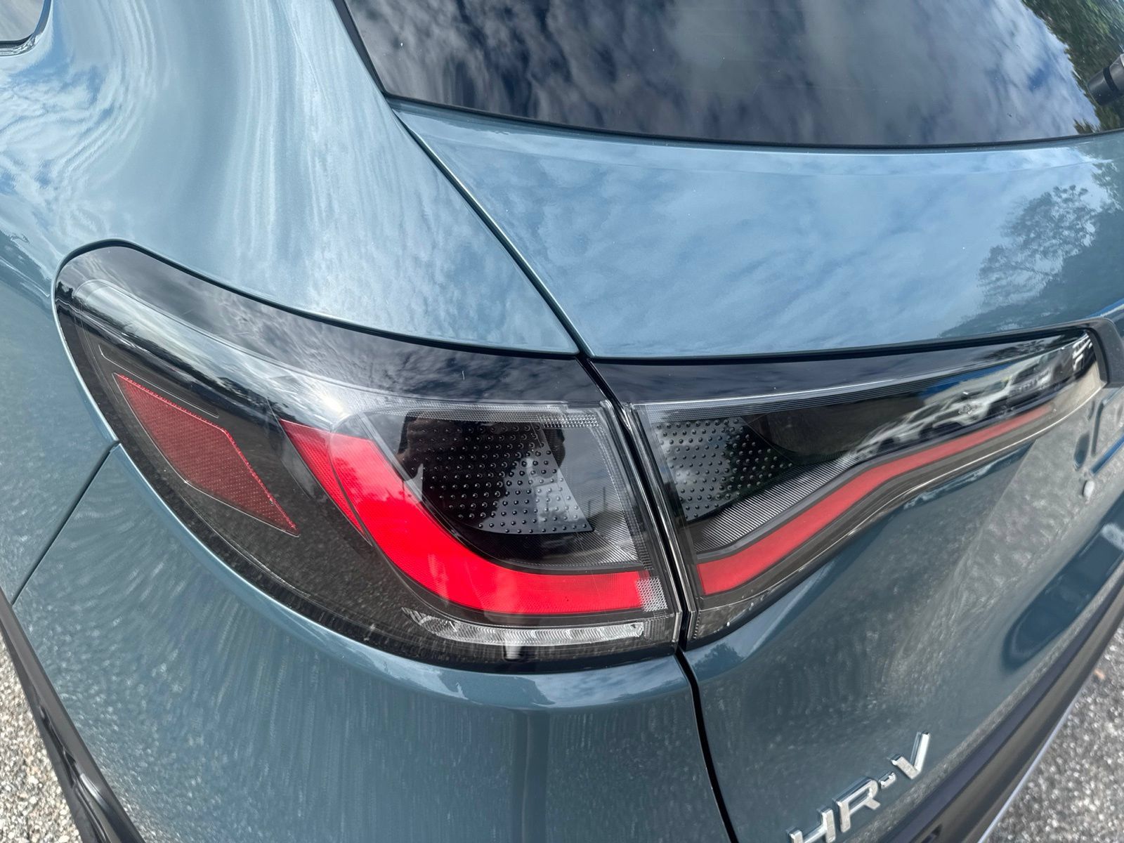 Used 2025 Honda HR-V Sport image 11