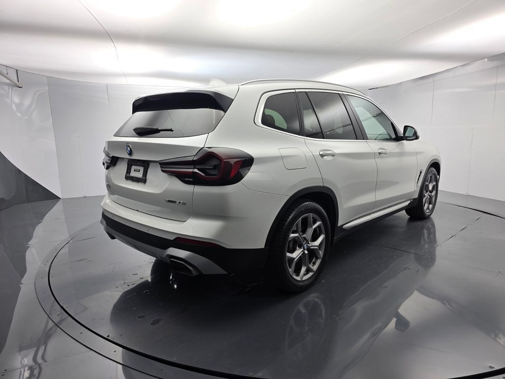 Used 2022 BMW X3 sDrive30i RWD image 4