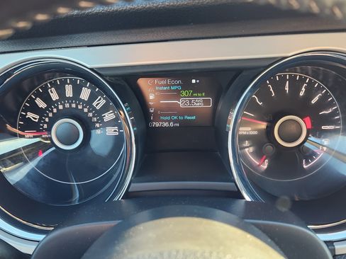 Used 2014 Ford Mustang Premium image 21